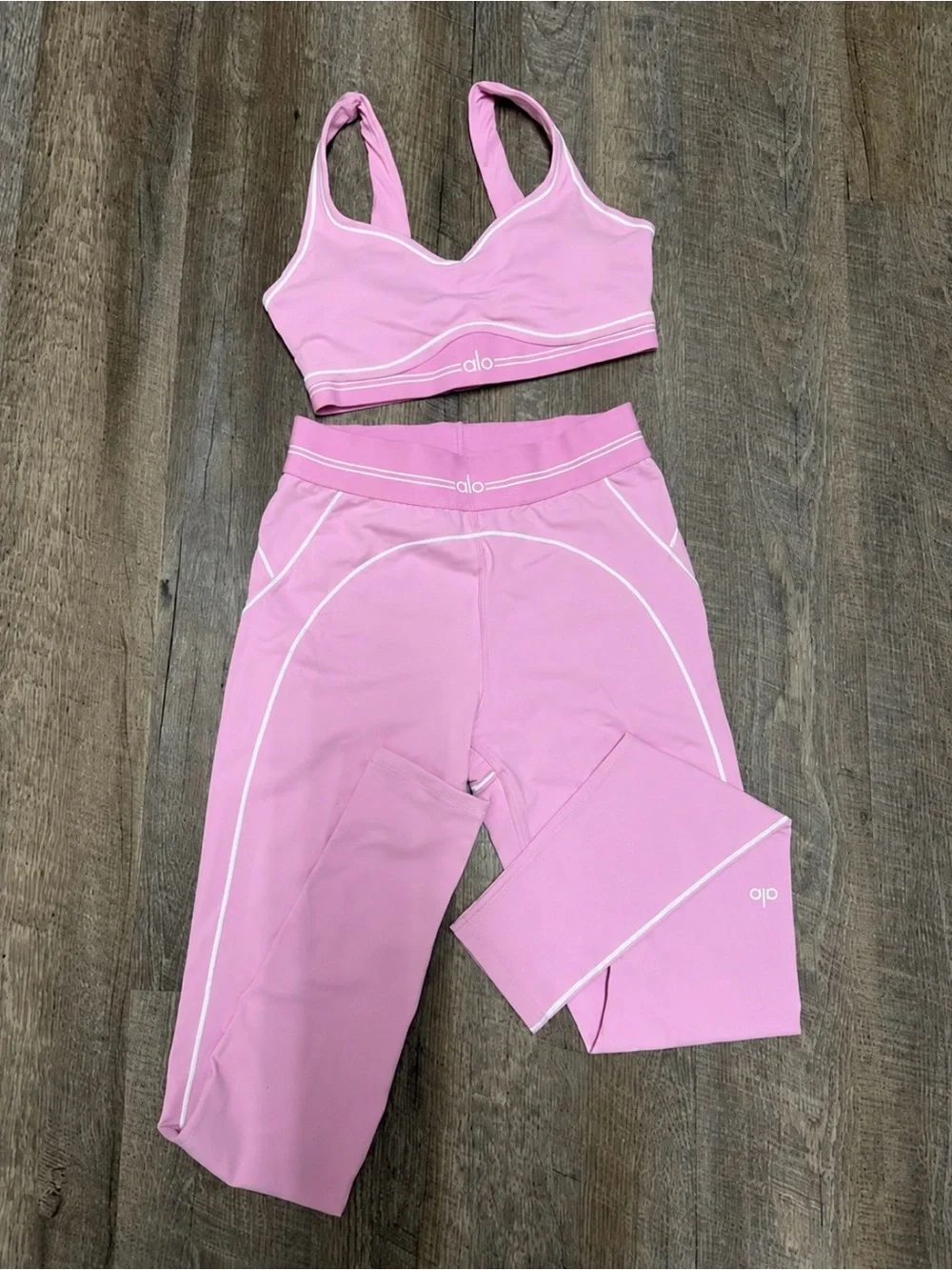 ALO Yoga Pink Seamless Sports Bra & Leggings Set